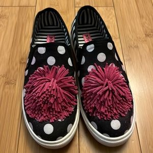 Betsey Johnson Pom Pom sneakers. Size 7